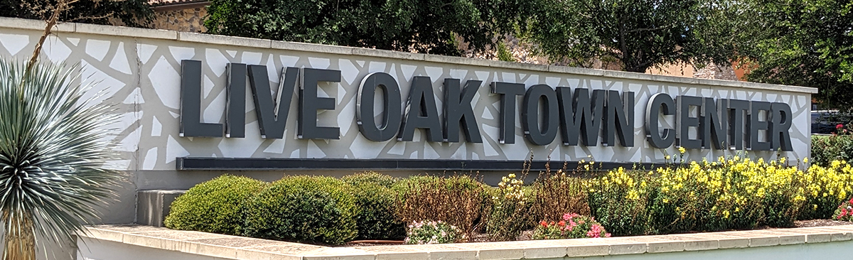 Live Oak Town Center Entrance
